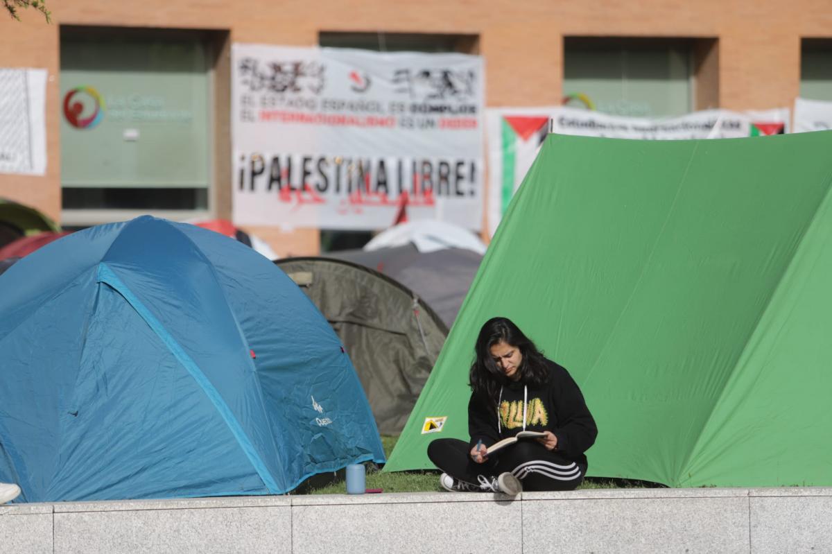 Acampada por el pueblo palestino en la Universidad Complutense de Madrid