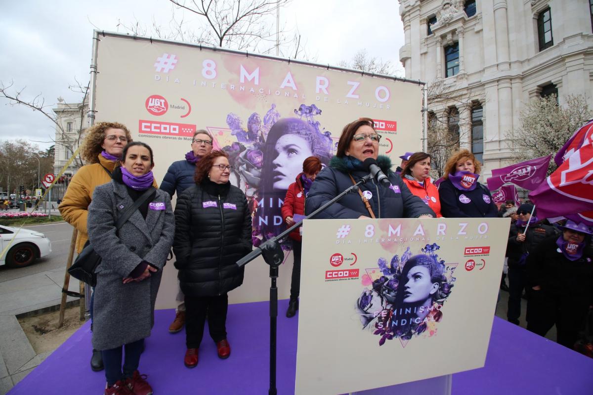 Concentracion Feminismo Sindical en Cibeles Madrid