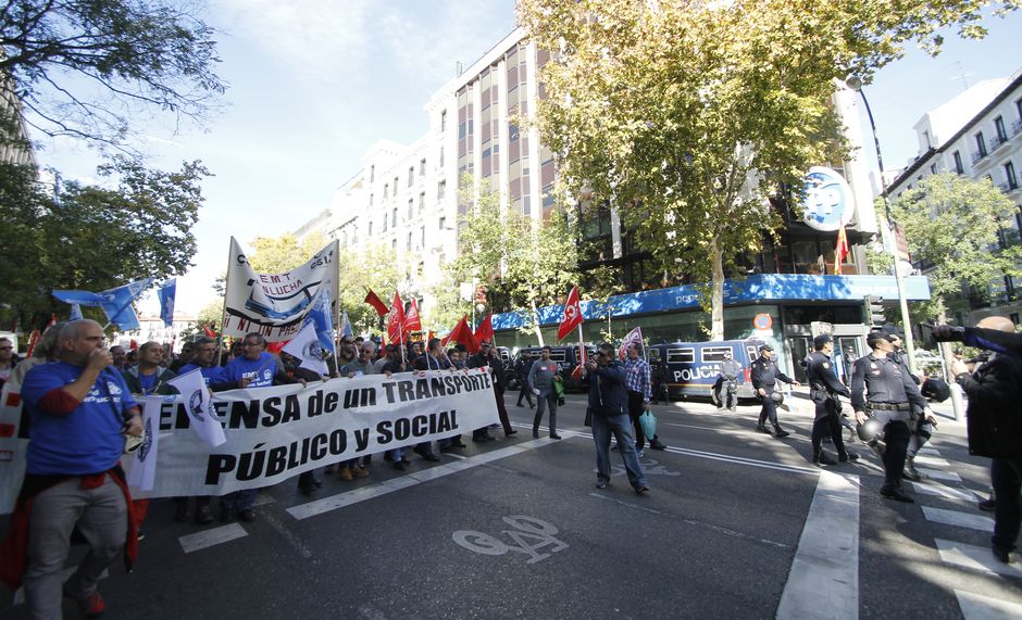 Manifestacin de la plantilla de la EMT por un transporte pblico y de calidad 26/11/2015