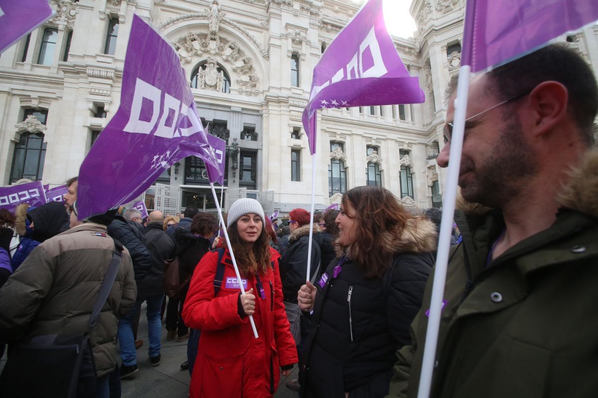 Concentracion Feminismo Sindical en Cibeles Madrid