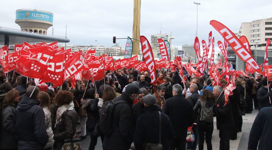 Las plantillas se movilizan por el convenio del sector de ahorro