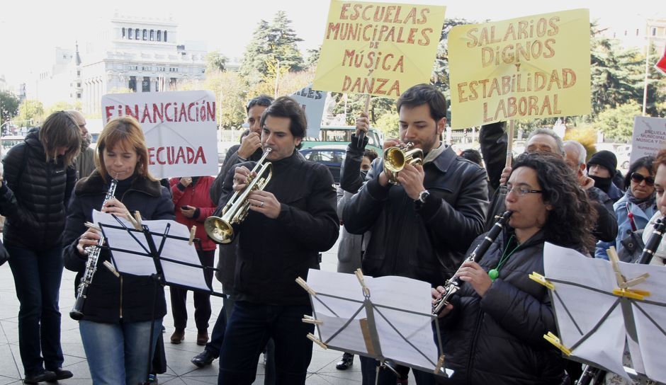 El personal de las Escuelas de Msica y Danza de la capital padece una precaria situacin laboral desde 2013