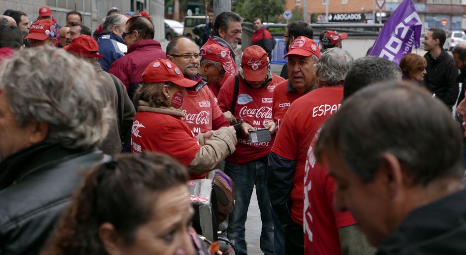 Concentracin de apoyo a Juan Carlos Asenjo en los Juzgados de Fuenlabrada