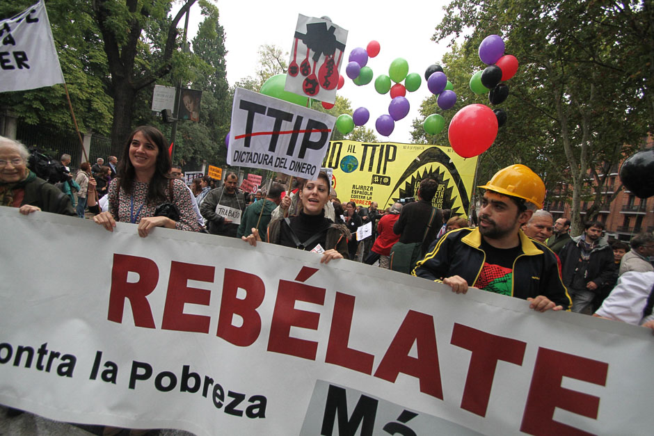 Manifestacin contra la pobreza y el TTIP en Madrid, 17 octubre 2015