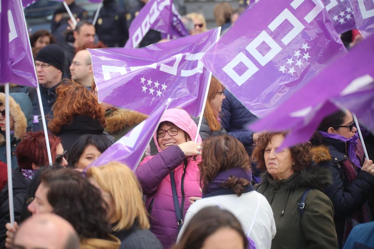 Concentracion Feminismo Sindical en Cibeles Madrid