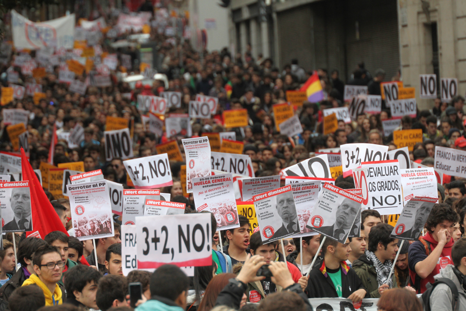 Manifestacin de estudiantes contra la reforma de grados universitarios, Madrid #Noal3mas2