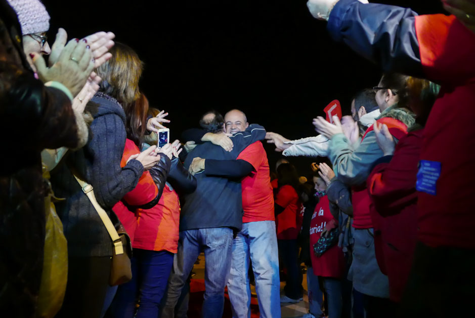 Los trabajadores de Coca Cola entran a trabajar en la fbrica tras ms de un ao de lucha