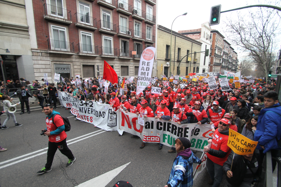 Manifestacin de estudiantes contra la reforma de grados universitarios, Madrid #Noal3mas2