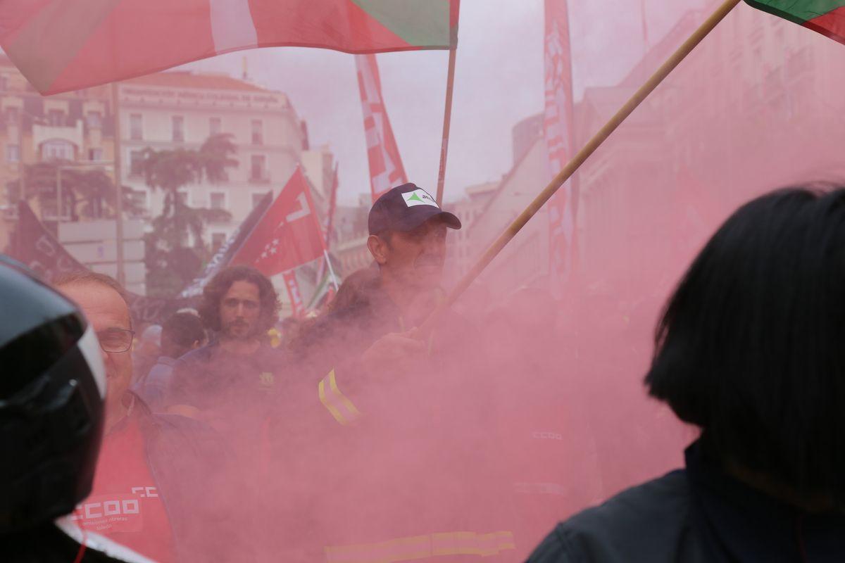 Manifestacin en Madrid por una regulacin estatal consensuada para los bomberos