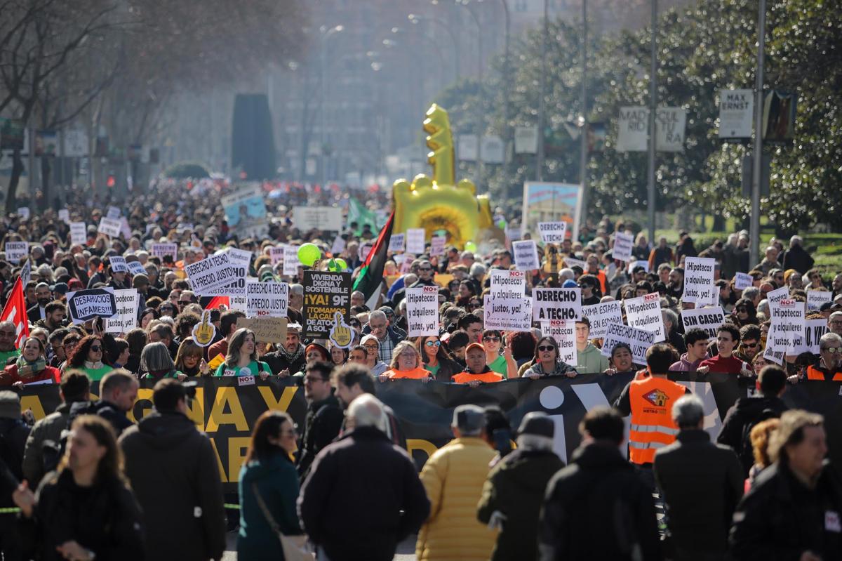 Manifestacin por vivienda es un derecho, no un negocio. Por ciudades y pueblos habitables