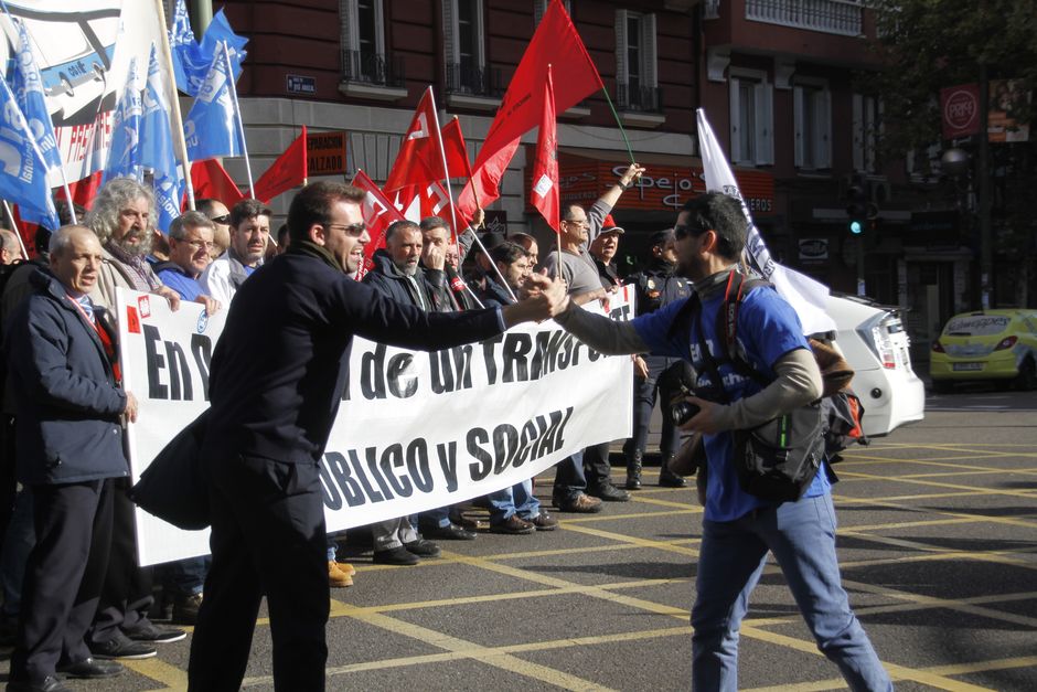 Manifestacin de la plantilla de la EMT por un transporte pblico y de calidad 26/11/2015