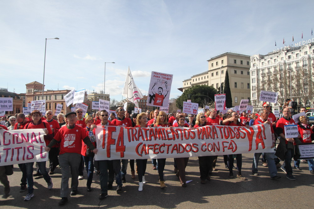 Marcha a las Cortes de afectados Hepatitis C, Madrid domingo 1-3-2015