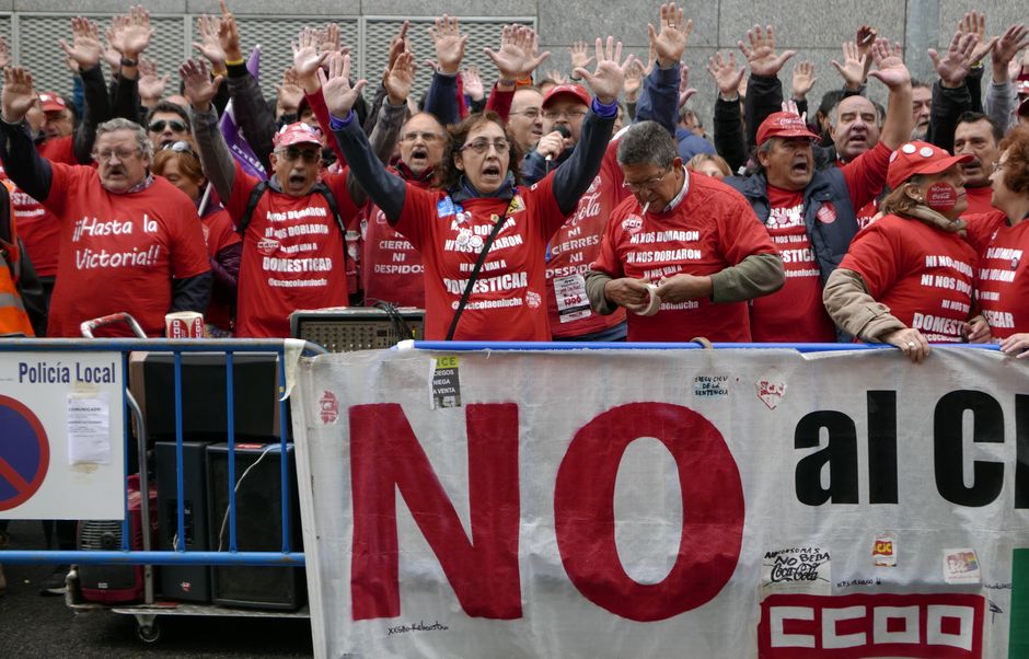 Concentracin de apoyo a Juan Carlos Asenjo en los Juzgados de Fuenlabrada