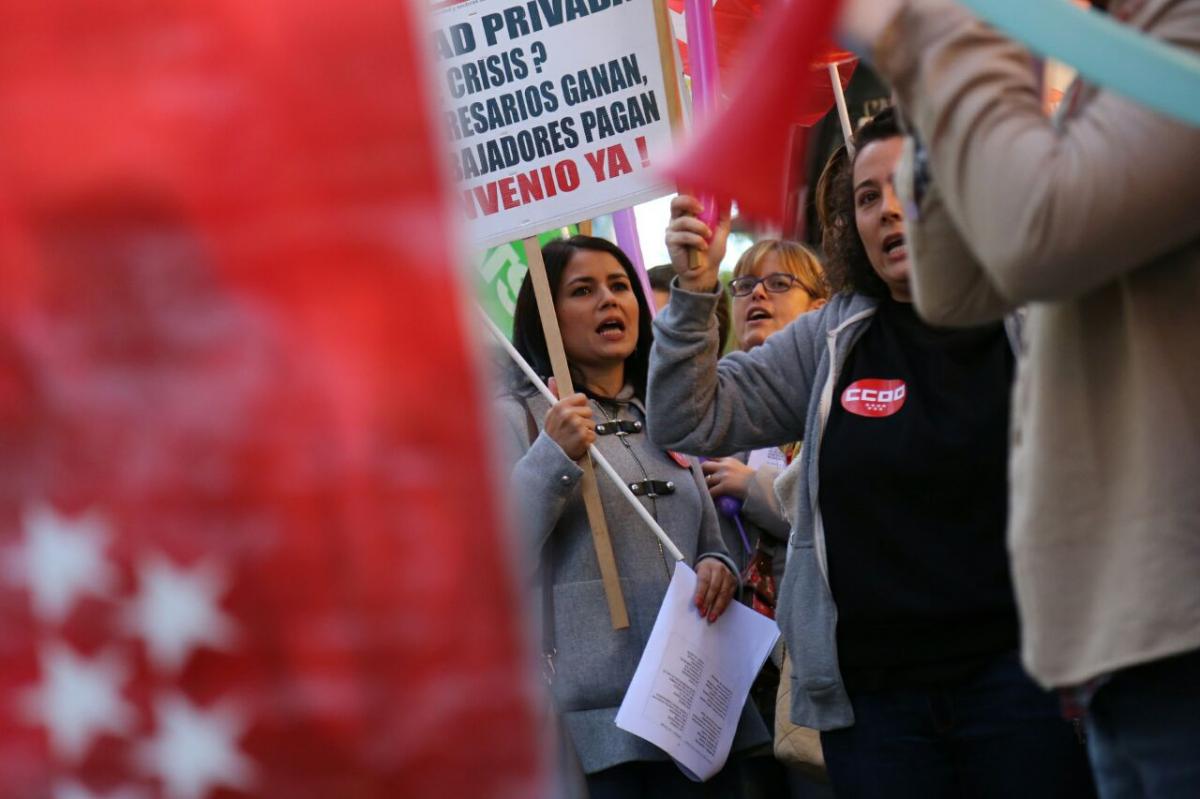 Los profesionales de la sanidad privada se concentran en defensa de un convenio digno