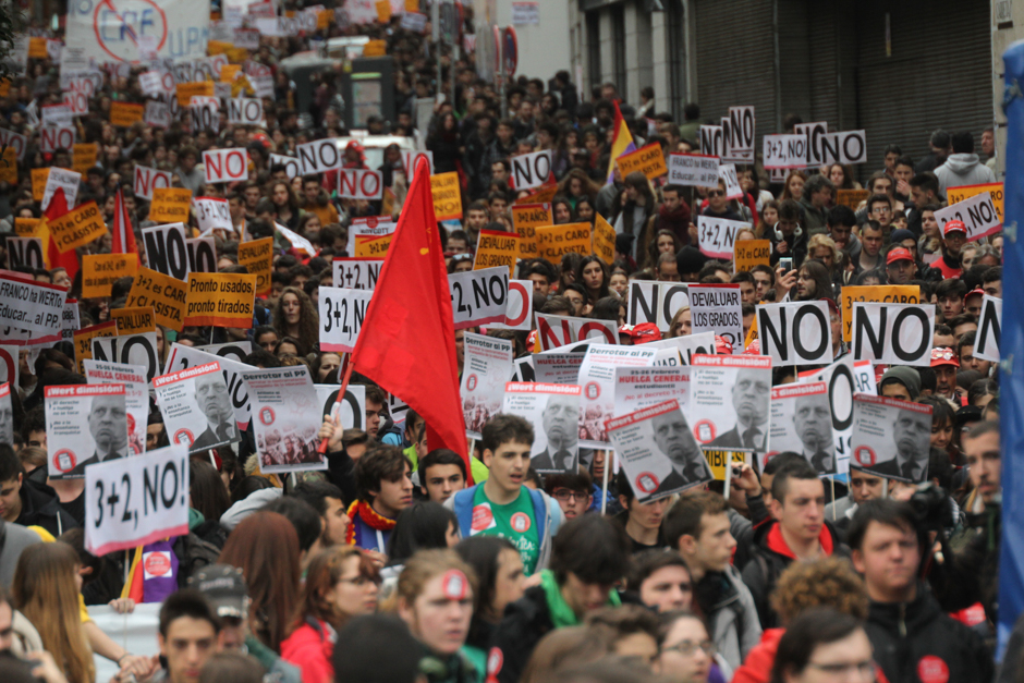 Manifestacin de estudiantes contra la reforma de grados universitarios, Madrid #Noal3mas2