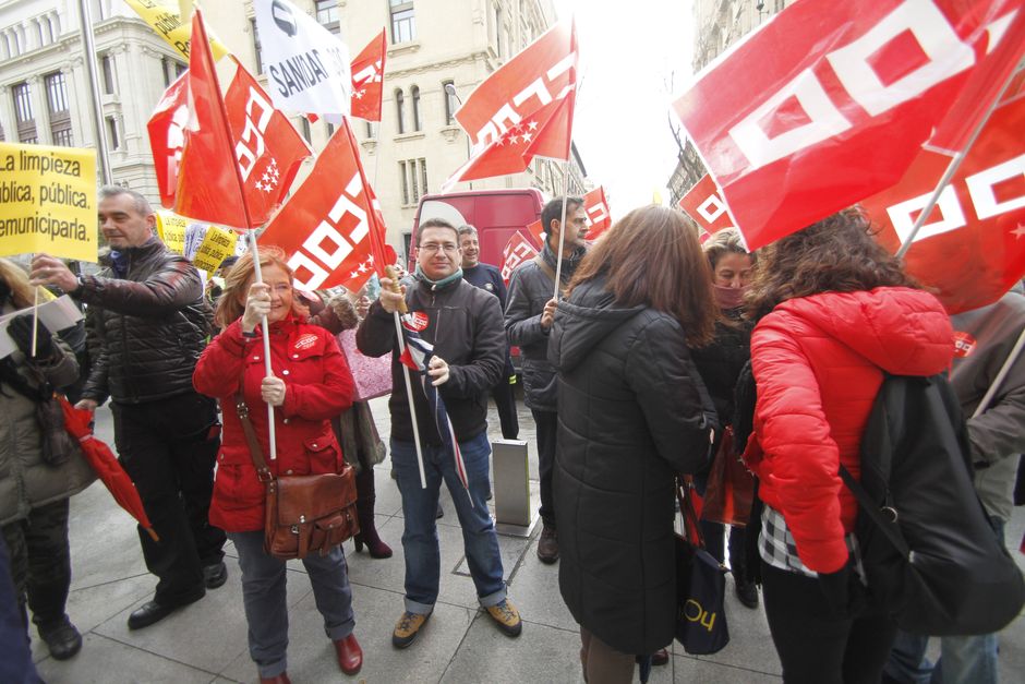 Concentraciones en defensa de las 35 horas en el Ayuntamiento de Madrid