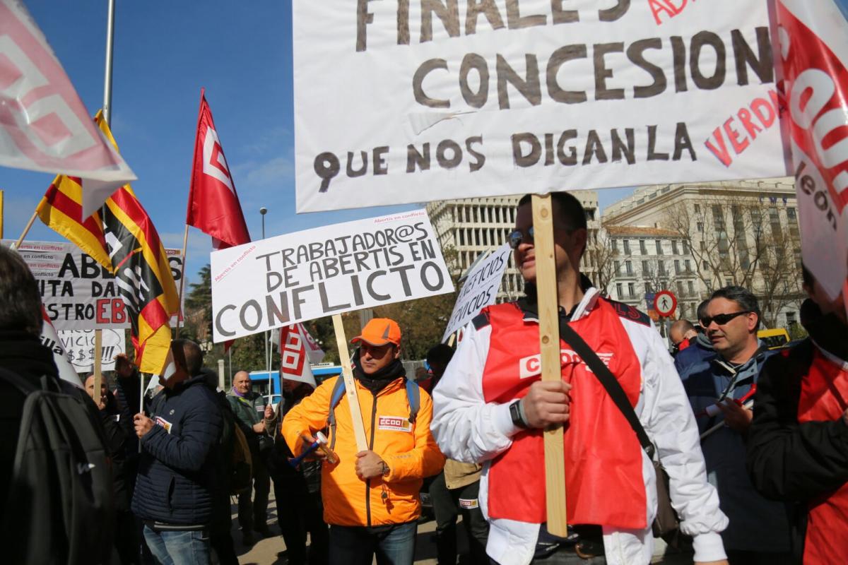 La plantilla de Abertis se moviliza en defensa de sus condiciones de trabajo y por un servicio pblico de calidad