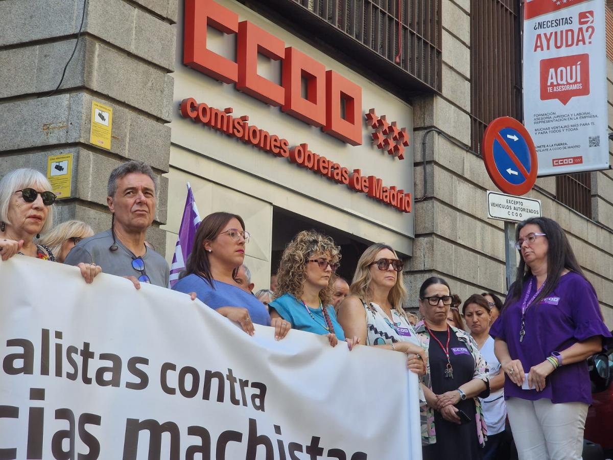 Nos hemos concentrado hoy para condenar el último asesinato por violencia de género de una mujer en la provincia de Barcelona