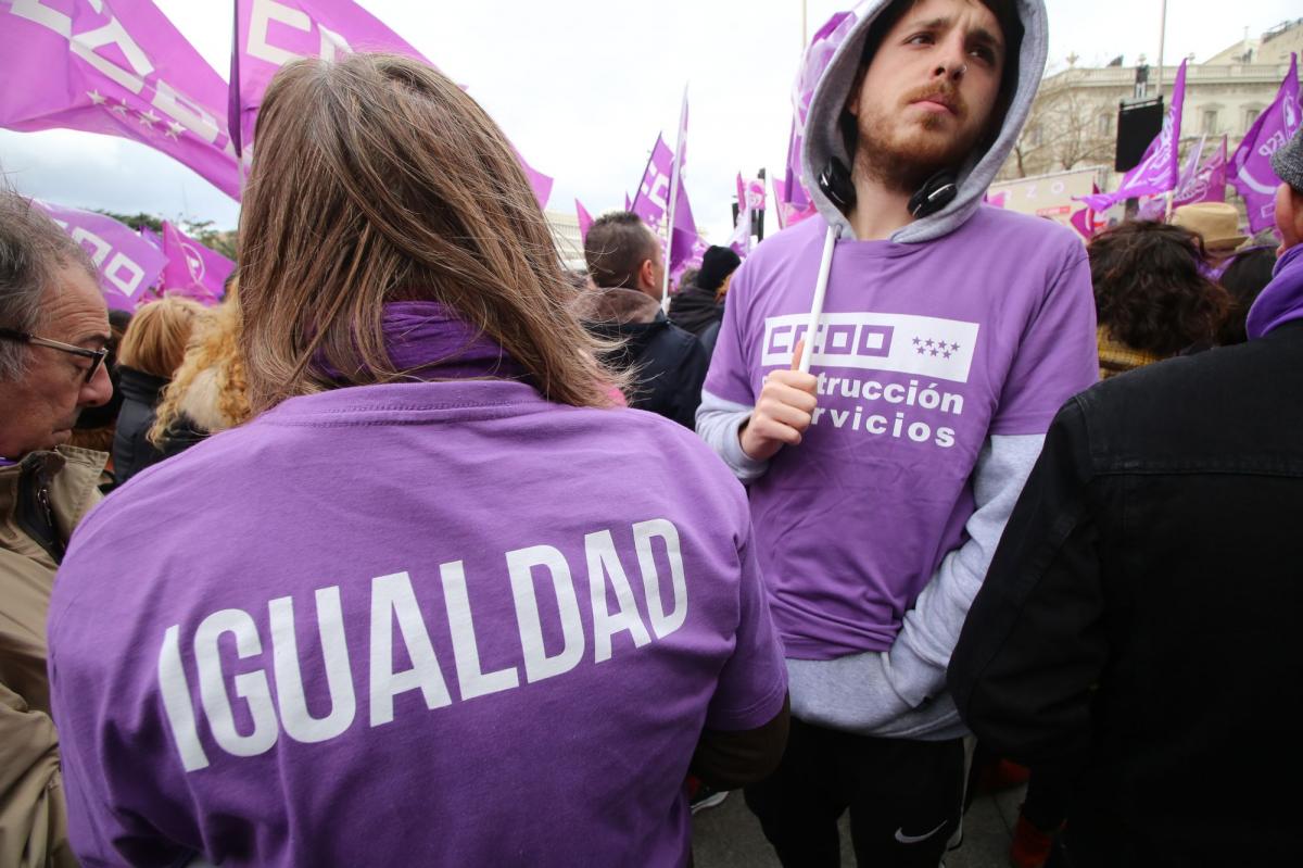 Concentracion Feminismo Sindical en Cibeles Madrid