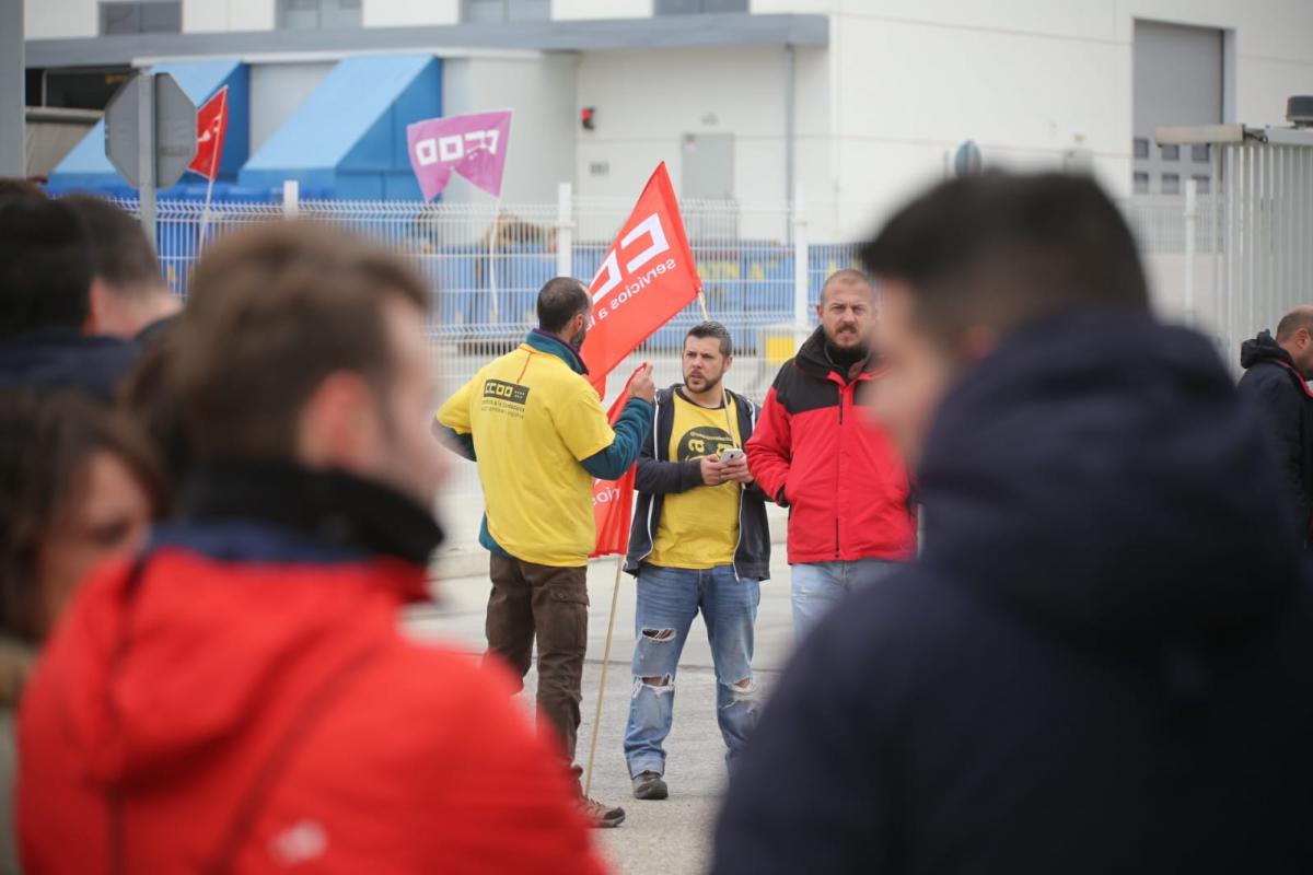 La plantilla de Amazon contina su lucha por un convenio digno en el centro de San Fernando de Henares