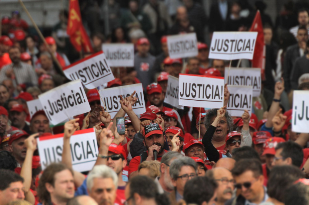 Manifestacin de trabajadores de CocaCola por Justicia en el Tribunal Supremo