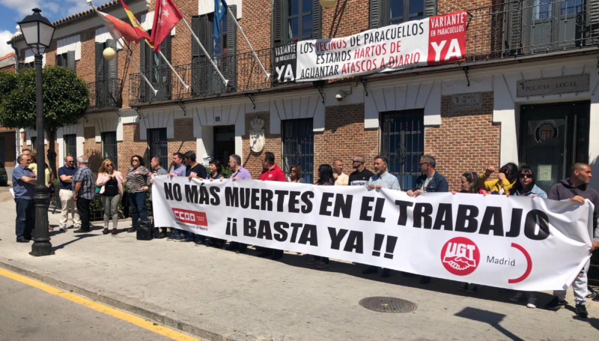 Concentracin por la muerte de un trabajador en aacidente laboral en Paracuellos del Jarama