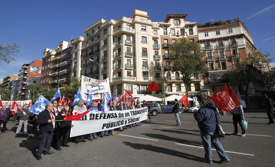 Manifestacin de la plantilla de la EMT por un transporte pblico y de calidad 26/11/2015