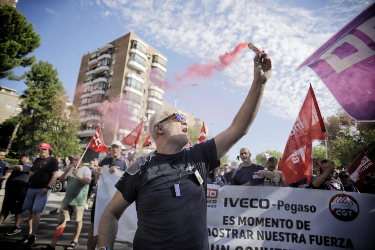 La plantilla de IVECO Madrid se manifestó por un convenio justo