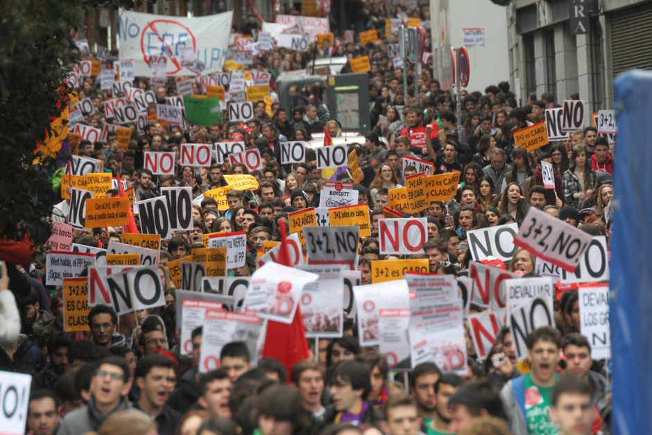 Manifestacin de estudiantes contra la reforma de grados universitarios, Madrid #Noal3mas2