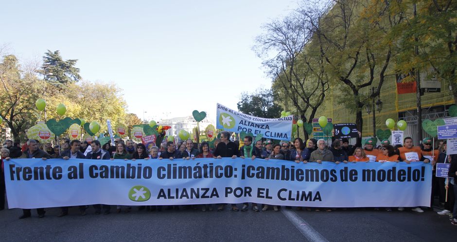 Marcha por el Clima "Frente al cambio climtico, cambiemos de modelo" Madrid 29-11-2015